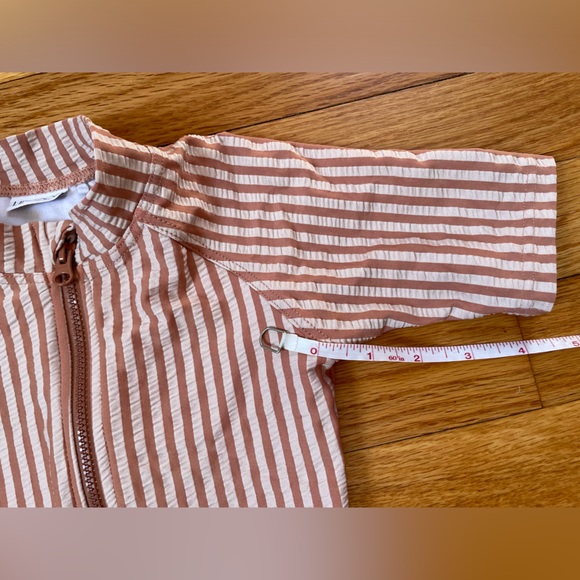 Liewood rash guard, size 98/104 (4T), rose stripe - Picture 6 of 8